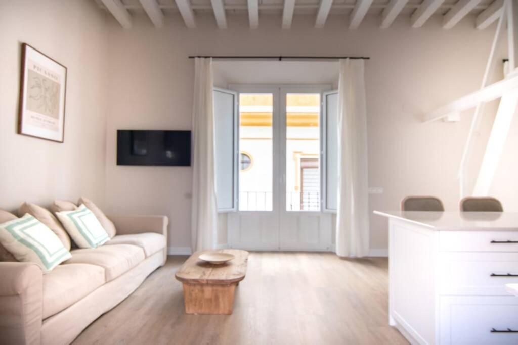 G12 Trendy And Comfy Bright Loft Meters From Bullring And Trianas Bridge, Galera Street Apartment Seville Ngoại thất bức ảnh